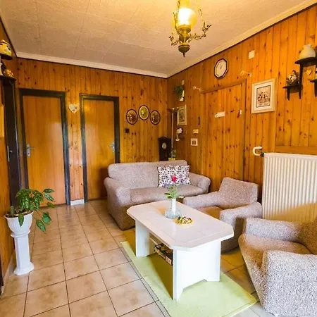 Joli Guesthouse Ordacsehi Exterior photo